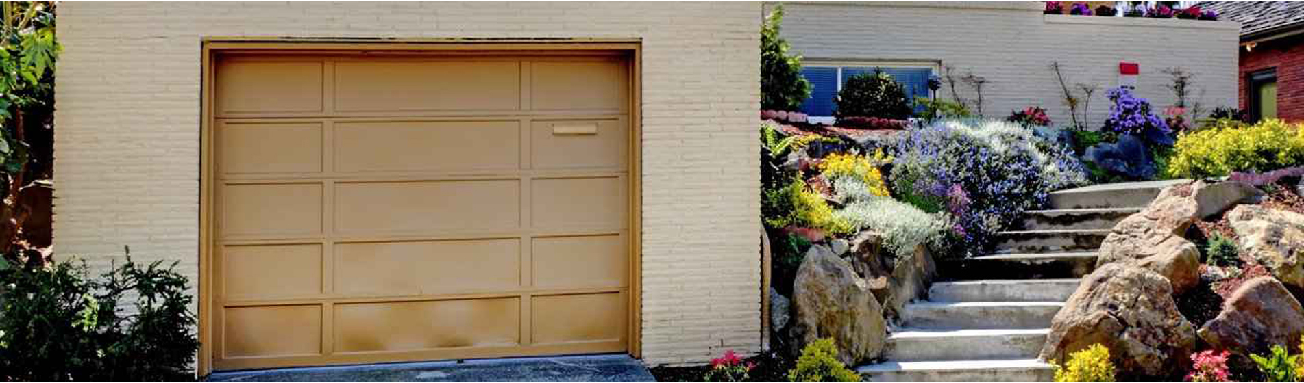 installer porte de garage 13800