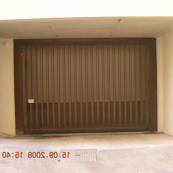 Porte de garage sur-mesure