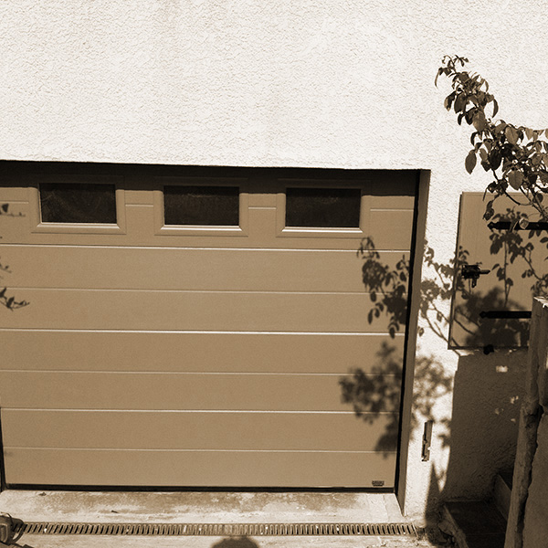 Installer porte de garage